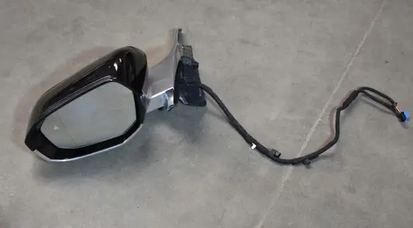 BMW 7 G70 Front door electric wing mirror C507
