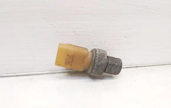 Peugeot 508 Air conditioning (A/C) pressure sensor 9673006380