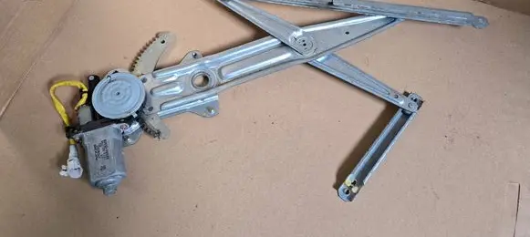 Suzuki Ignis Front door window regulator with motor 8340186G10 8340181G00 8340176G00