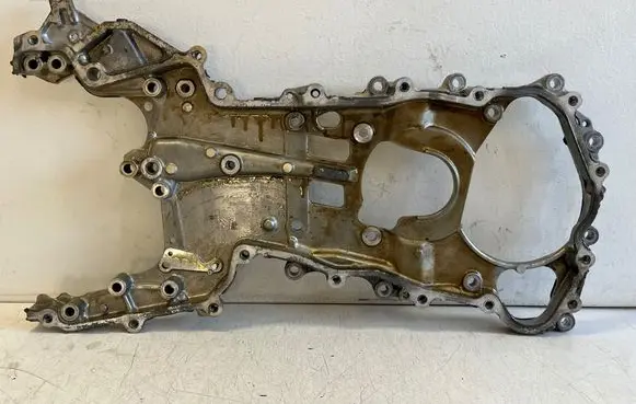 Toyota Yaris Cross Timing chain cover 