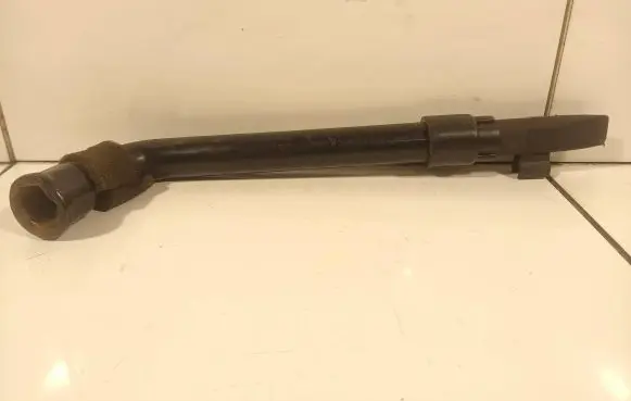 Volvo V50 Wheel nut wrench 31317383 100625