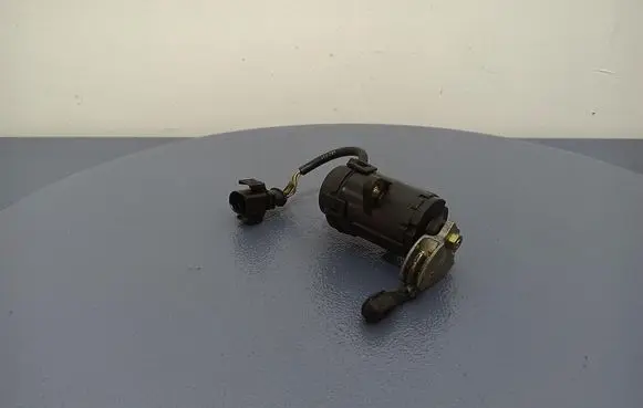 Volkswagen PASSAT B4 Accelerator throttle pedal 0205001012