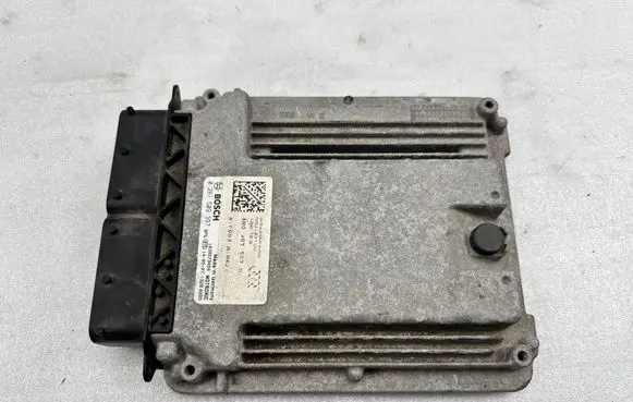 Audi A8 S8 D4 4H Engine control unit/module ECU 4H0907557
