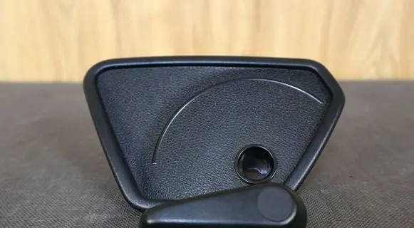 Mercedes-Benz C W204 Seat adjustment knob 2049180034 A2049180034 2049180236