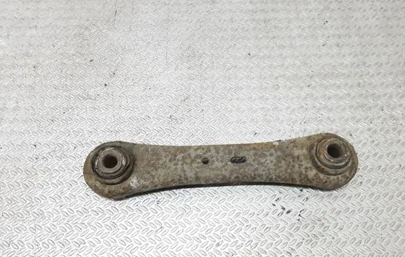 Rear control arm