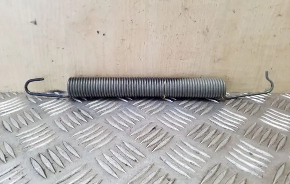 Audi A8 S8 D4 4H Tailgate/trunk/boot tension spring 