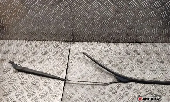 Ford Cougar Front wiper blade arm 
