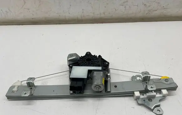 Nissan X-Trail T33 Rear door window regulator with motor 827506RN1B