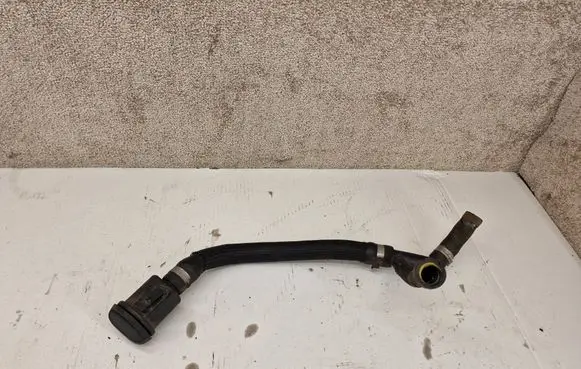 Peugeot 3008 I Oil fill pipe 9684359980