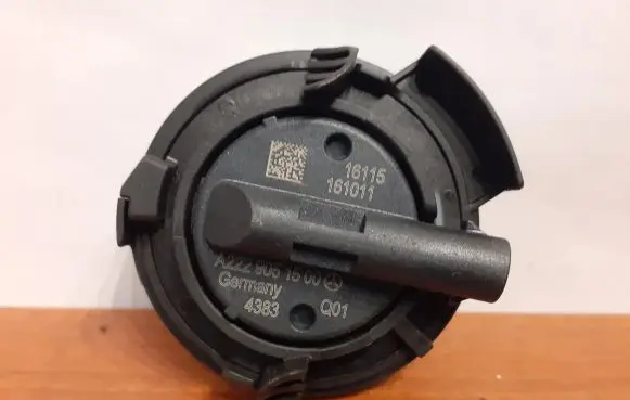 Mercedes-Benz GLC X253 C253 Airbag deployment crash/impact sensor 7675 A2229051500