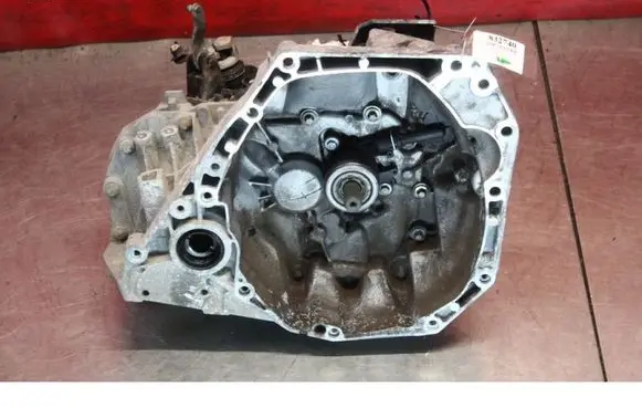 Nissan Juke I F15 Manual 6 speed gearbox JR5319