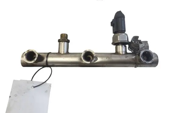 Audi Q5 SQ5 Fuel main line pipe 06e130089d