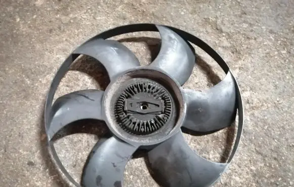 Mercedes-Benz Sprinter W906 Viscous fan clutch 