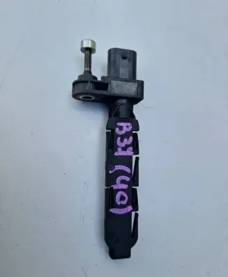 BMW 1 F20 F21 Crankshaft position sensor 7806782