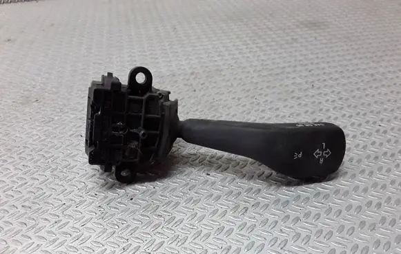 BMW 3 E46 Indicator stalk 8363662K 0110400025