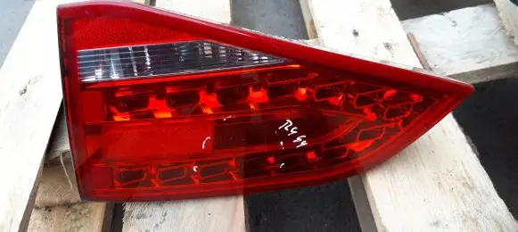 Audi A4 S4 B8 8K Tailgate rear/tail lights