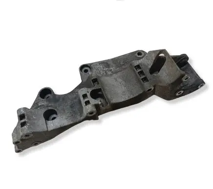 Volkswagen Golf IV Generator/alternator bracket R045903143C
