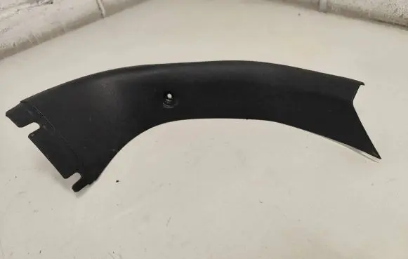BMW 1 E81 E87 Tailgate/trunk side cover trim 7074687 15054410