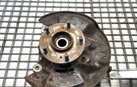 Honda Civic IX Front wheel hub spindle knuckle