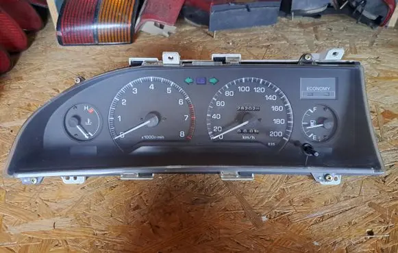Toyota Corolla E90 Speedometer (instrument cluster) 830101E221 2576003460 A4S830101E221