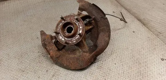 Volvo V50 Front wheel hub spindle knuckle 