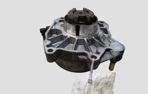 Opel Zafira B Vacuum pump 55205446 72902303005 07T198