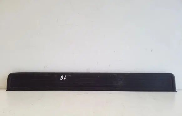 Honda CR-V Front sill trim cover 84202SWAA012M1