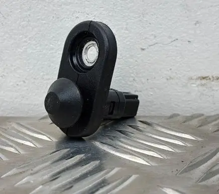Toyota Auris 150 Front door sensor