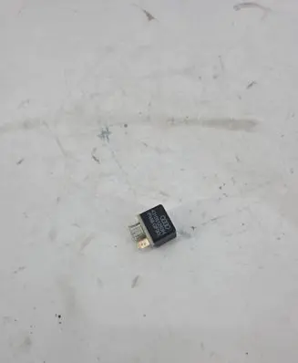 Audi A8 S8 D2 4D Other relay 431951253H