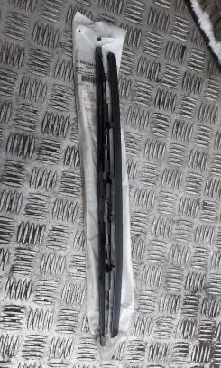 Dodge Nitro Windshield/front glass wiper blade 