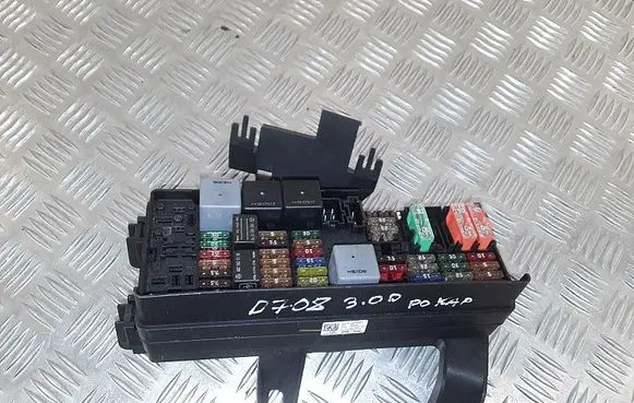 Mercedes-Benz R W251 Fuse module a1645400272