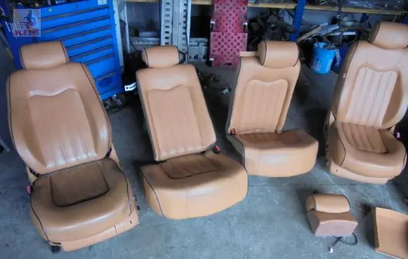 Maserati Quattroporte Seat set 
