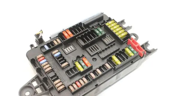 BMW 1 F20 F21 Fuse box set 9261111
