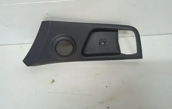 KIA Sportage Front door interior handle trim 826211F000