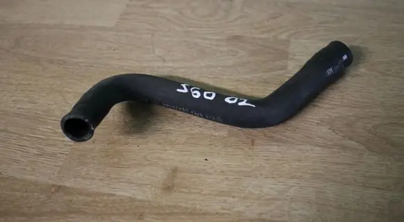 Volvo S60 Engine coolant pipe/hose 09475844
