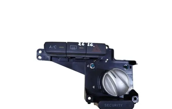 Toyota Yaris Hazard light switch 758294