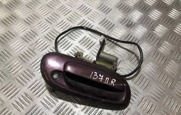 Hyundai Accent Front door exterior handle
