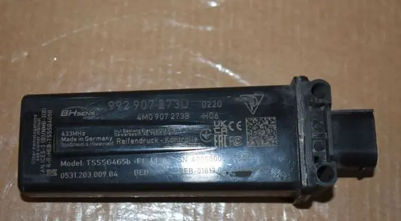 Porsche Cayenne (9Y0 9Y3) Trunk lid opening control unit 