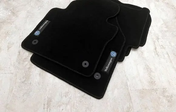 Volkswagen Touareg II Car floor mat set 