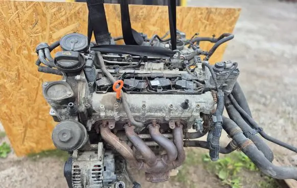 Volkswagen Golf V Engine