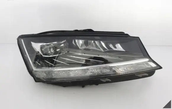 Skoda Fabia Mk3 (NJ) Headlight/headlamp