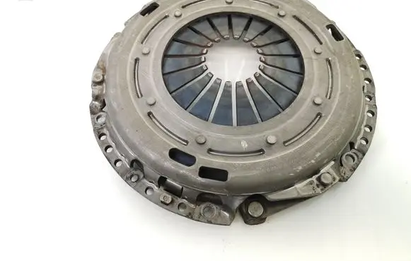 Skoda Octavia Mk2 (1Z) Pressure plate 3082000396