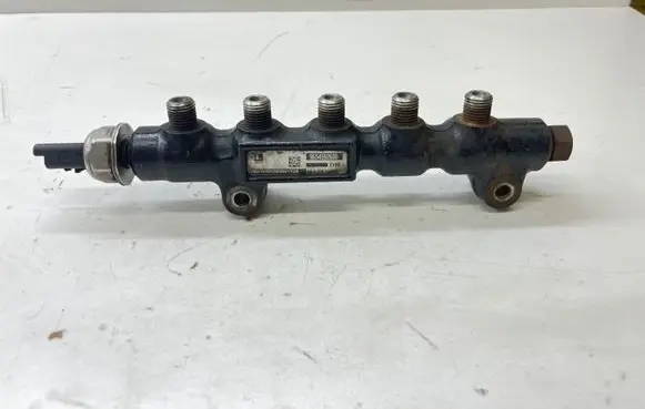 Mazda 3 I Fuel main line pipe 9654592680