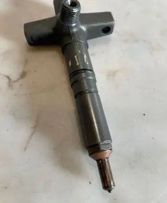Fuel injector
