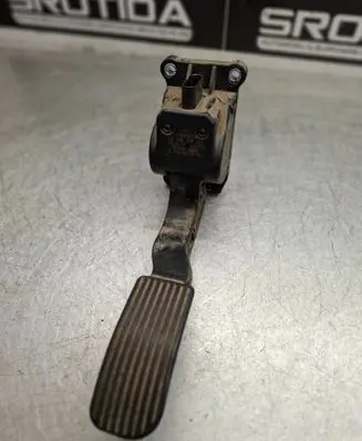 Mercedes-Benz Sprinter W906 Accelerator throttle pedal A9063000404 0280755023 ZGS0080011