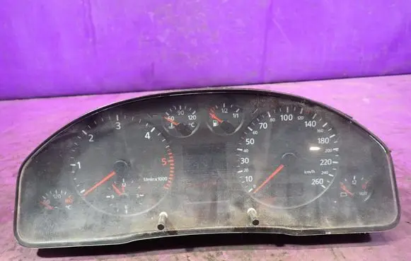 Audi A6 S6 C5 4B Speedometer (instrument cluster) 