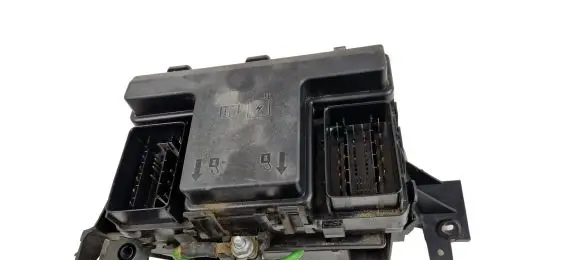 Ford Fusion II Fuse module HG9T14D068 HG9T14D068BB G2811