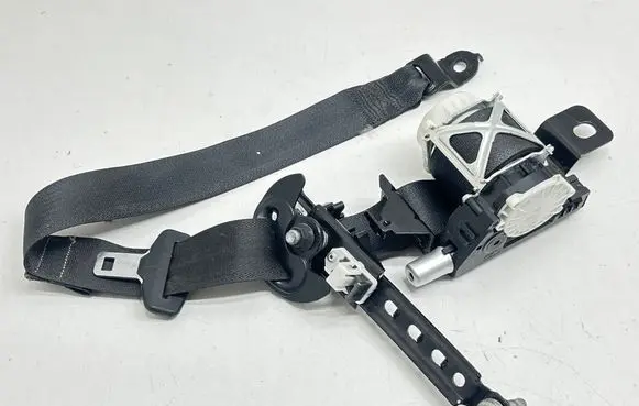 Dodge Durango III Front seatbelt P6JW82DX9AE TR20531Z0190 091211R