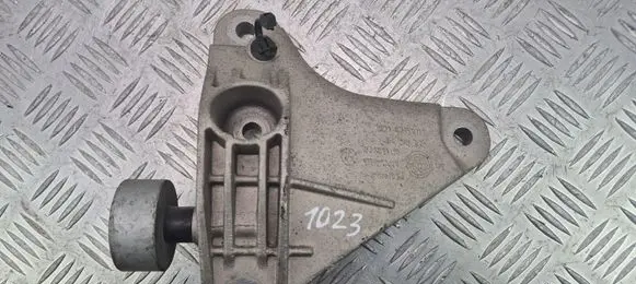 BMW 5 F10 F11 Engine mounting bracket 6775911 736813