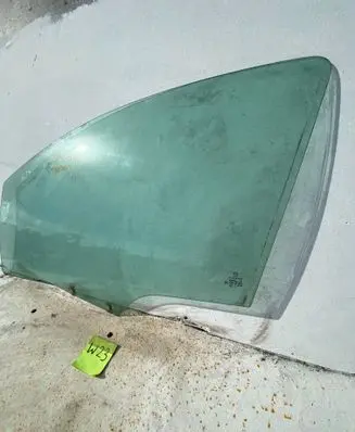 Peugeot 207 Front door window glass four-door 43R001583 AS2M3232DOT682 E000199